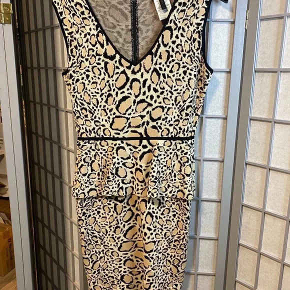 BCBG MAXAZRIA - 'Izabelle' Animal Print Bodycon Bandage Dress - Small - Picture 2 of 7